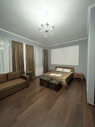 Гостиница Байкал Отель Адлер 4-местный номер стандарт-4