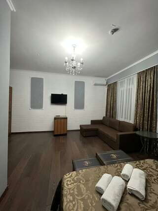 Гостиница Байкал Отель Адлер 4-местный номер стандарт-3